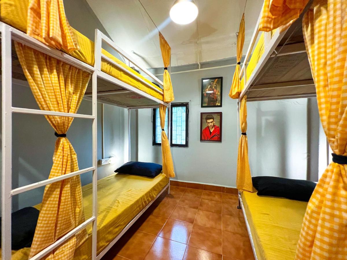 Whoopers Hostel